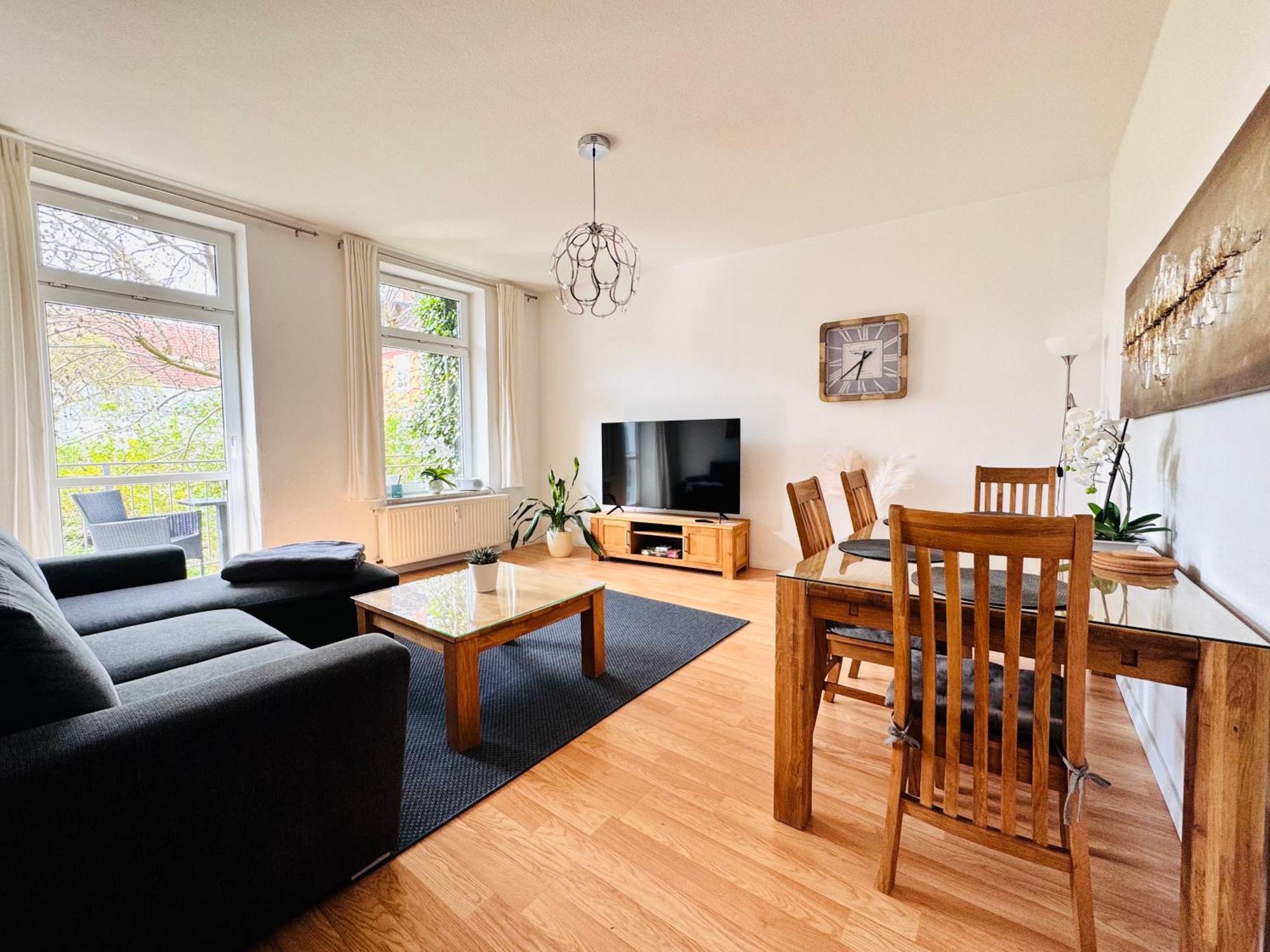 Attraktive Wohnung im schönen Hinterhof Schwerin  Exterior foto